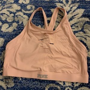Victoria’s Secret Pink ultimate sports bra